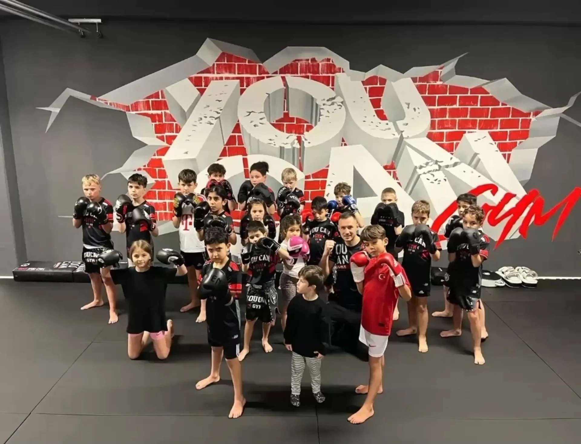 Kinder Kickboxen Gruppe im YOU CAN Gym Lüdenscheid